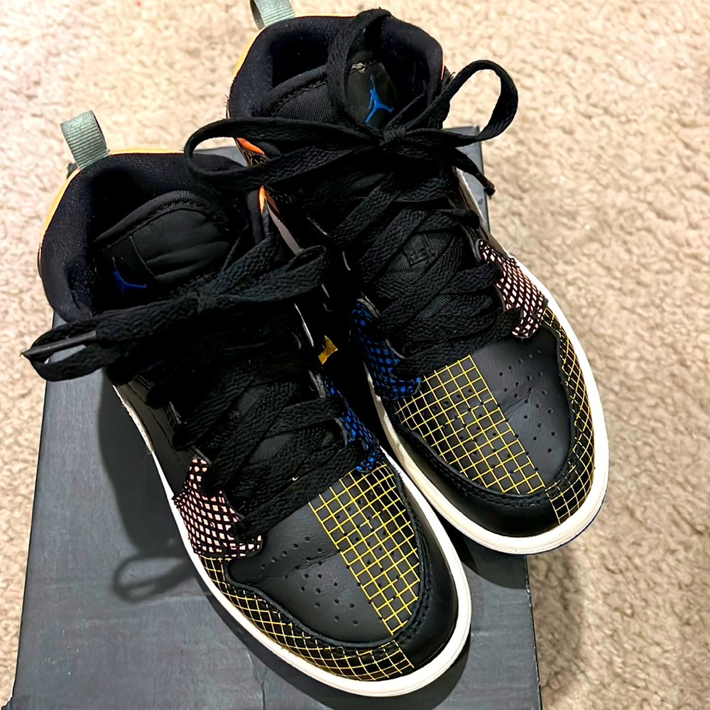 JORDAN 1 MID MMD (PS) kids size 13c Black/white-game Royal
